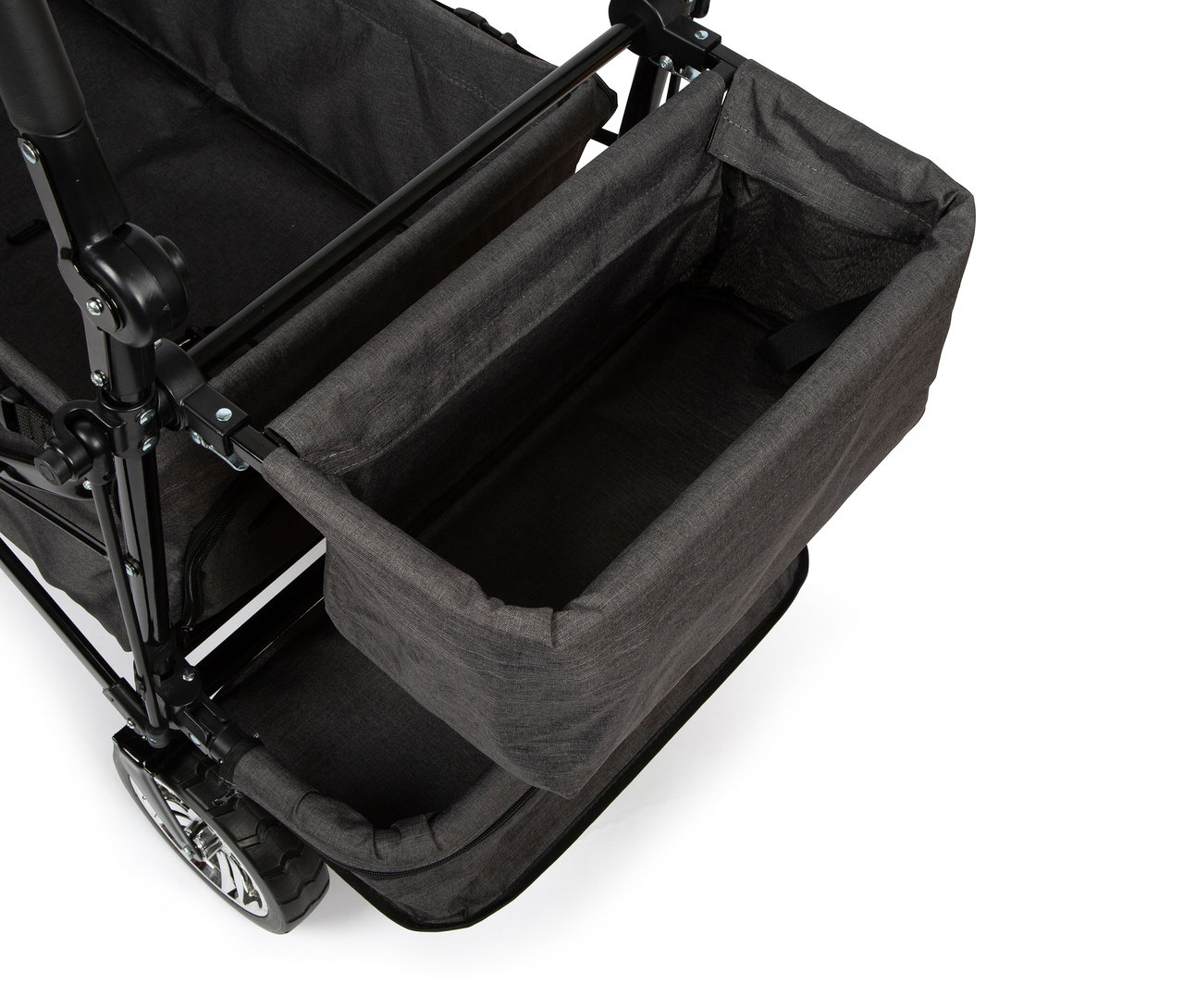 Detailansicht eines grauen Bollerwagens mit Dach und Regencover von small foot, mit Stauraum.