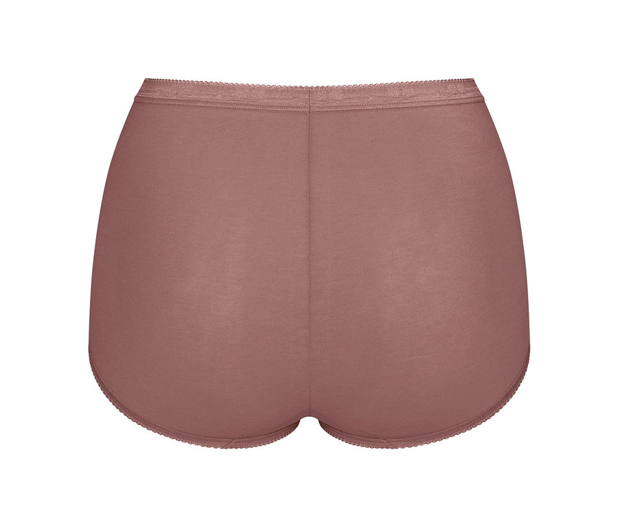 Nahaufnahme der sloggi Basic+ Maxi C3P in der Farbe Cacao.