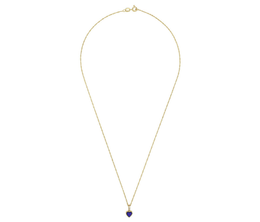 Goldene Halskette mit einem blauen herzförmigen Anhänger, Amor Halsschmuck mit Herz-Motiv.