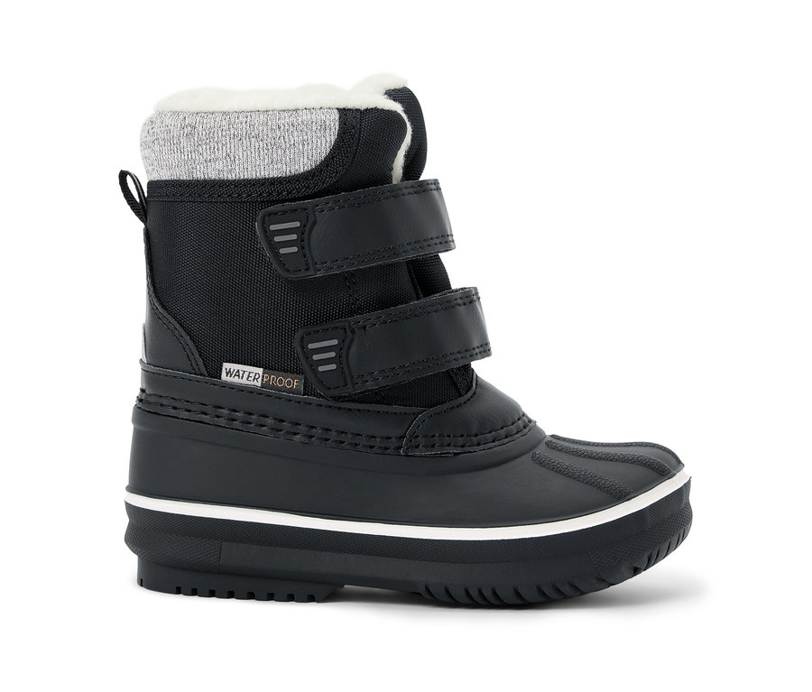 Schwarzer wasserdichter Winterstiefel mit zwei Klettverschlüssen, grauem Strickbund, weißem Futter und "WATER PROOF"-Aufschrift. Weiße Linie über der Sohle.