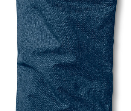 Detailaufnahme einer Fashion-Skihose im Jeans-Look.