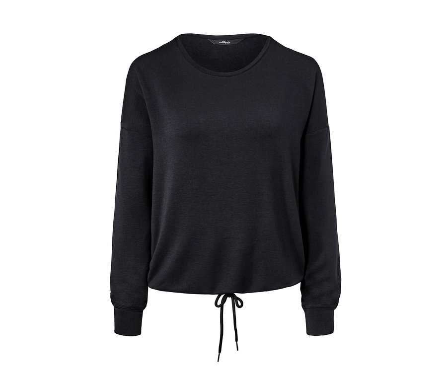 Schwarzer Loungewear-Anzug mit langen Ärmeln und Kordelzug.