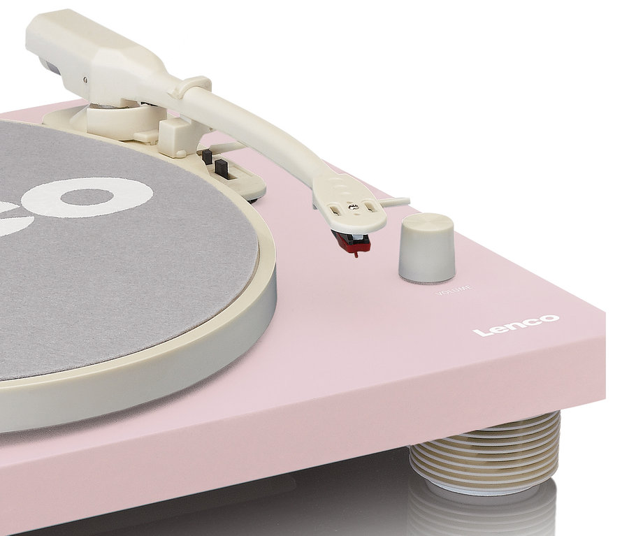 Detailaufnahme des rosafarbenen Lenco LS-50PK Plattenspielers.