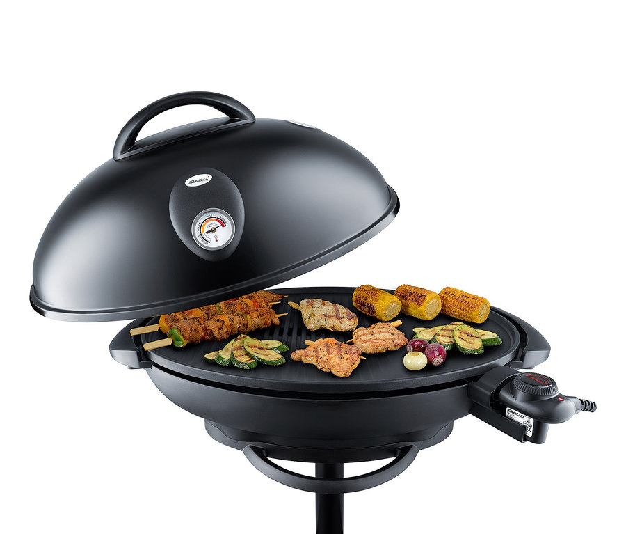 Gemüse, Mais und Spieße werden auf dem Steba-BBQ-Grill »VG 350 BIG« gegrillt.