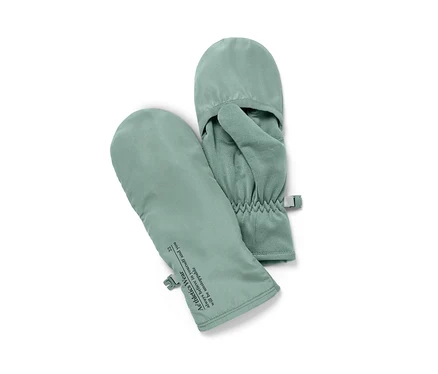 Zwei hellgrüne Klapp-Laufhandschuhe liegen nebeneinander.