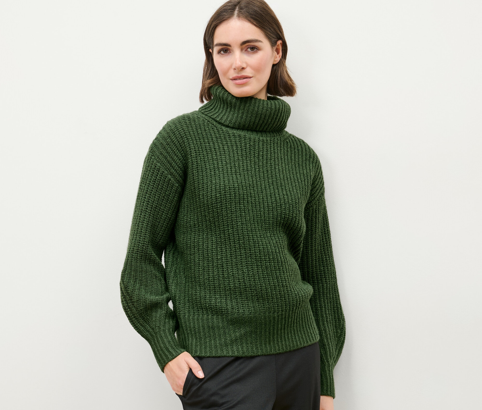 Thumbnail - Tchibo - Grobstrickpullover mit Rollkragen - Damen - Gr. L - dunkelgrün