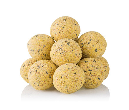 Pyramide aus neun gelben Kugeln mit schwarzen Samen, Meisenknödel, 100 Stück.