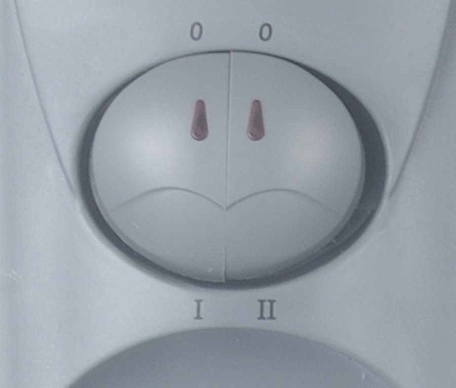 Detailansicht des Bedienfelds vom Ölheizgerät »99405« mit den Energieeinstellungen.