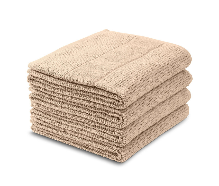 Stapel sandfarbener Handtücher der Marke SCHIESSER, Modell Turin, aus einem 4-teiligen Set.