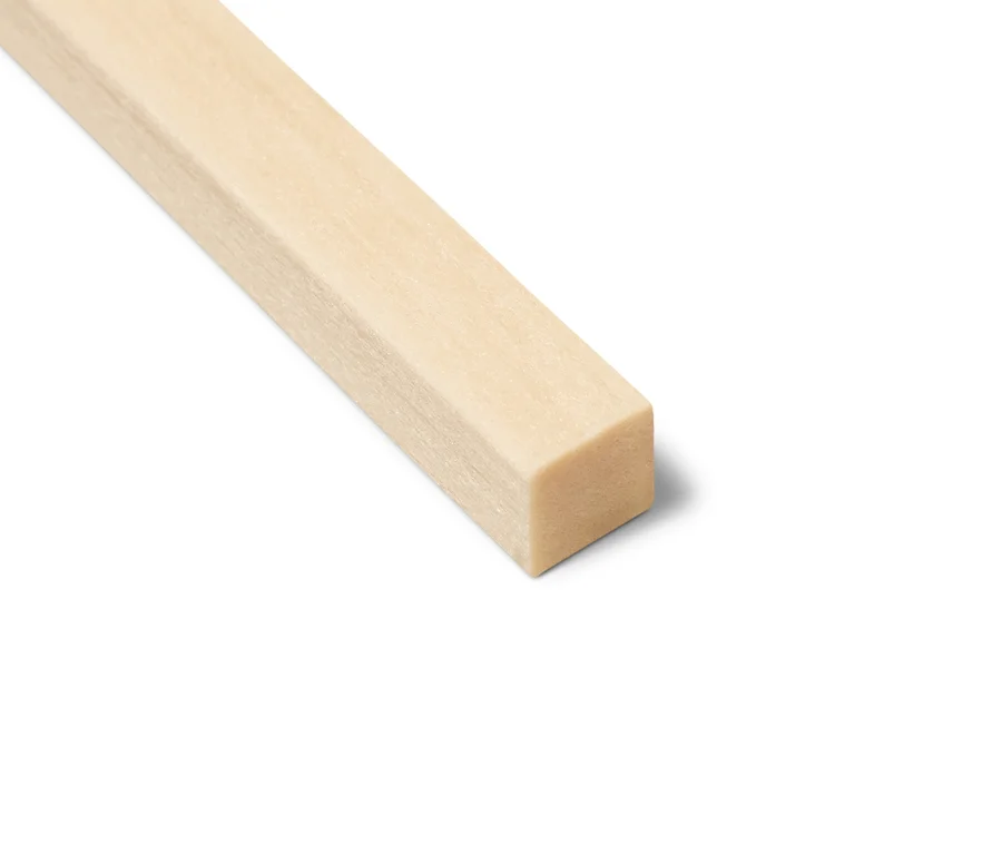 Detailaufnahme eines Raumduft-Sticks, Baumwollfelder.
