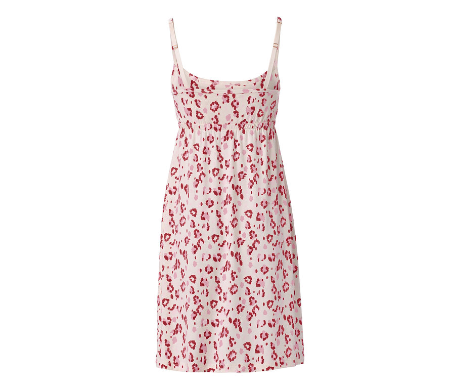 Rückansicht eines Trägernachthemds mit Animalprint.