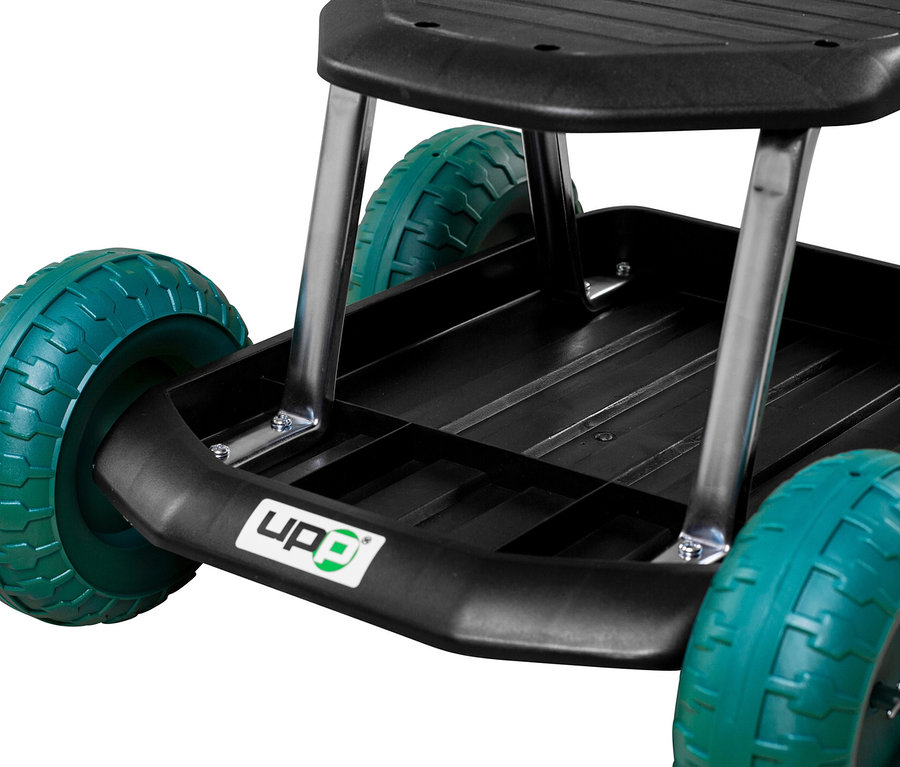 Nahaufnahme eines grünen Rollsitz-Gartenwagen.