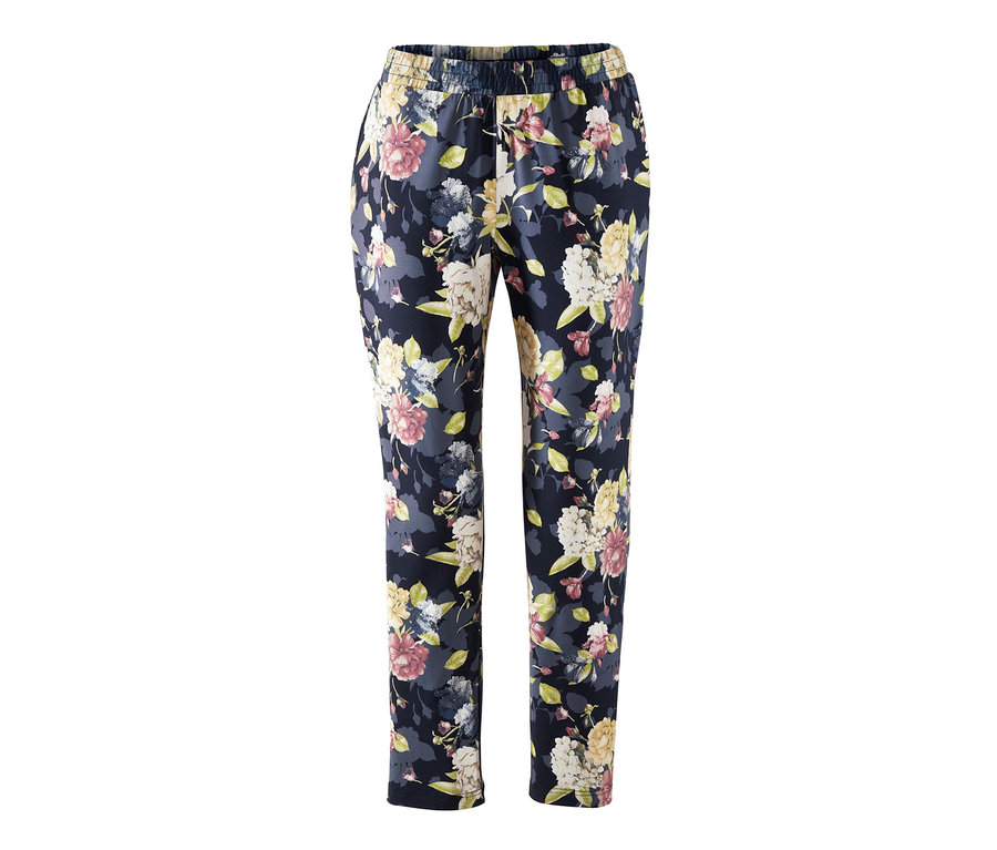 Pyjamahose mit Blumenmuster.