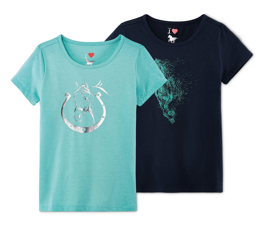 Zwei T-Shirts: ein türkisfarbenes mit Pferd im Hufeisen und ein dunkelblaues mit Pferdebild.