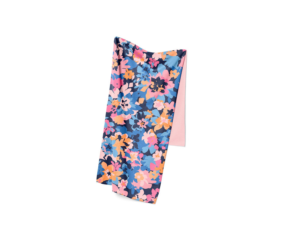 Kühlendes Sporthandtuch mit Allover-Blumenprint.
