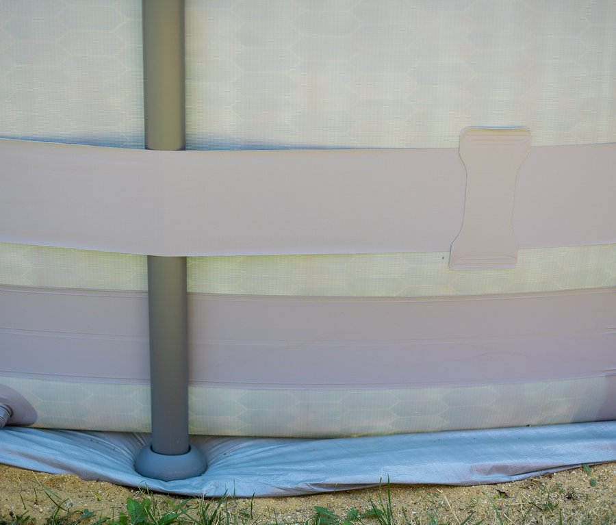 Detailaufnahme eines Summer Waves Elite-Frame-Pools, Ø ca. 488 cm.