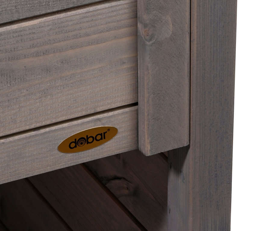 Detail einer Mährobotergarage mit Pflanzkasten.