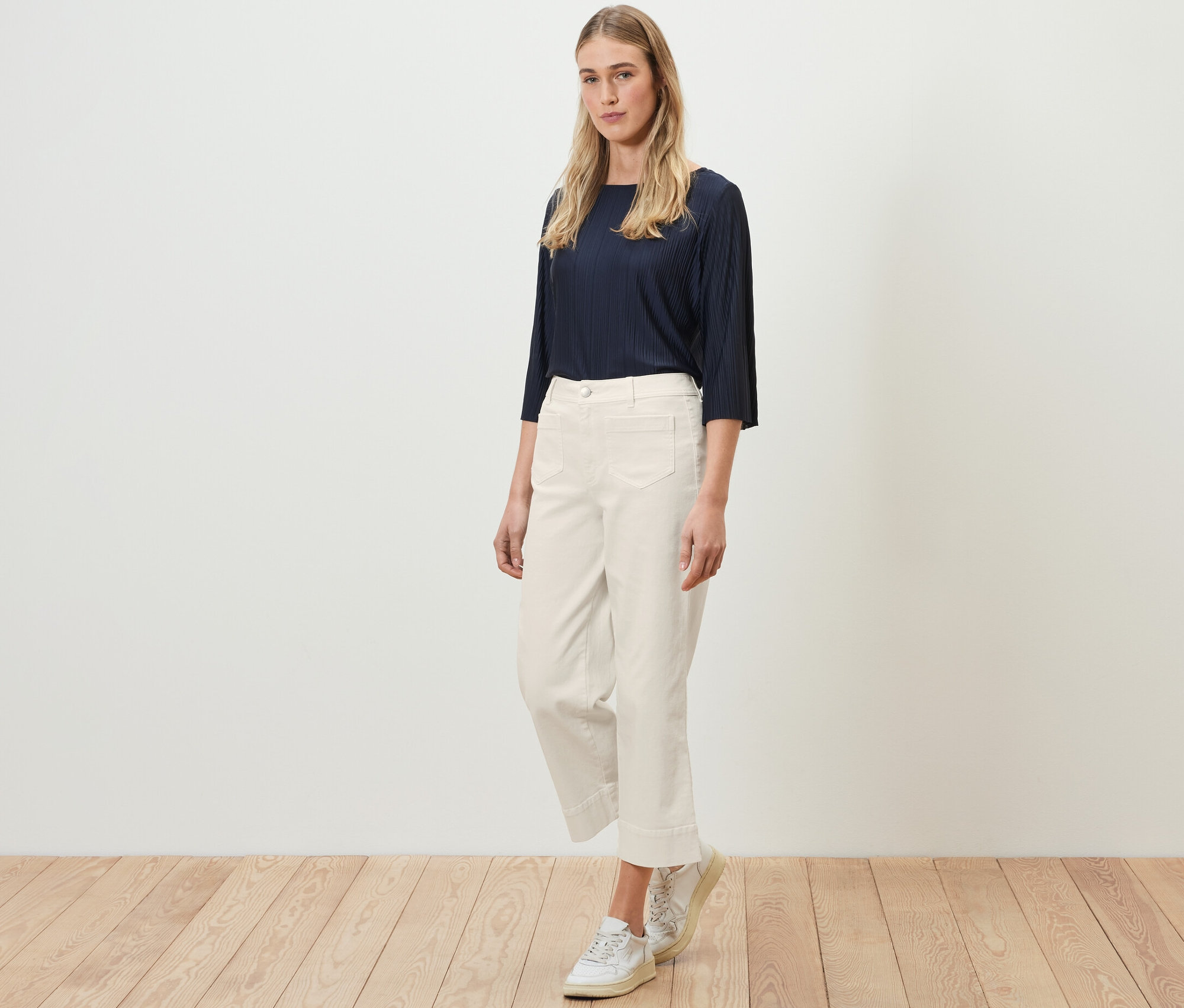 Thumbnail - Tchibo - Flared Jeans – Fit »Cara« - Damen - Gr. 34 - creme