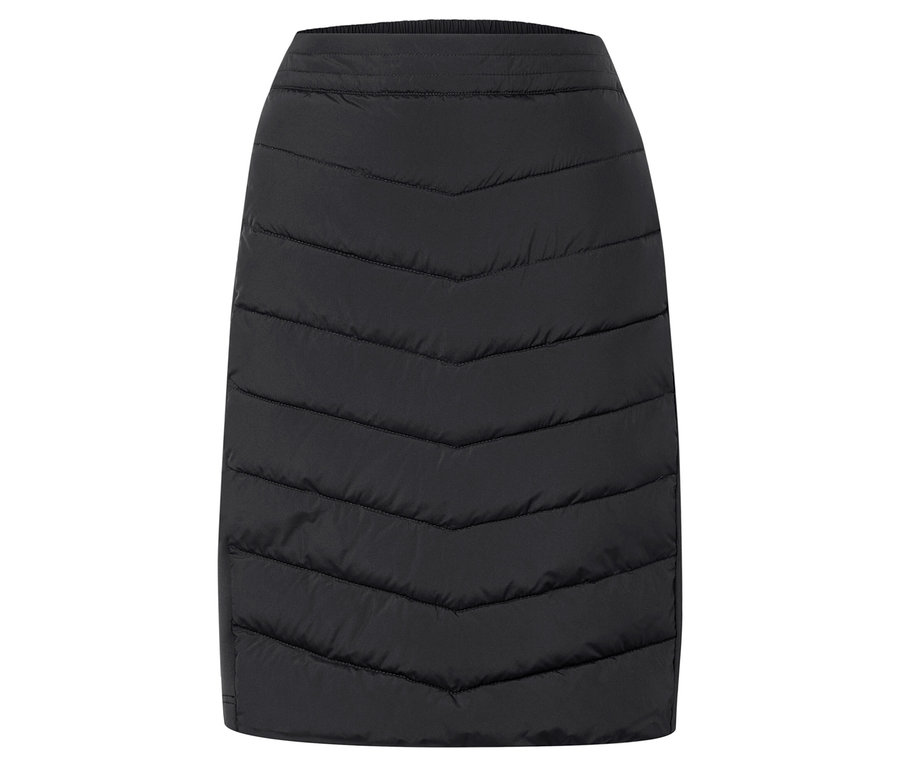 Ein schwarzer Stepprock auf weißem Hintergrund.