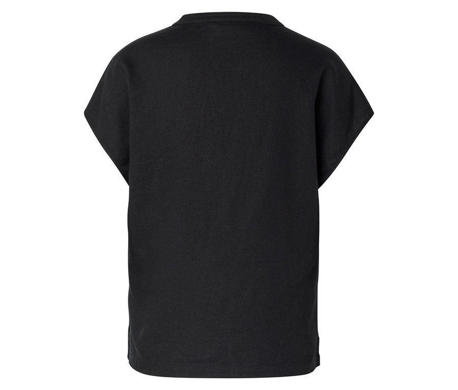 Schwarzes T-Shirt mit kurzen Ärmeln, von hinten fotografiert.
