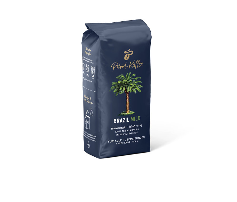 Eine Packung Privat Kaffee Brazil Mild mit einer Abbildung einer Palme.