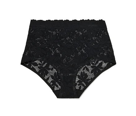 Schwarze, hochtaillierte Spitzenslips mit Blumenmuster liegen auf einem weißen Hintergrund.