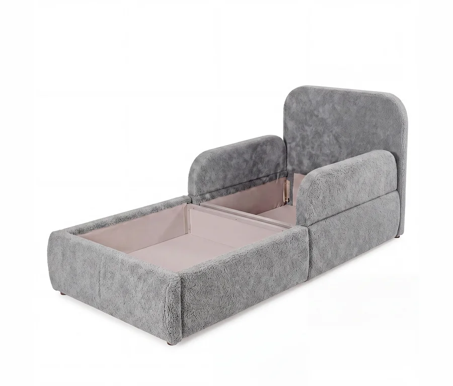 Graues, gepolstertes Kinderbett oder Schlafsofa, ausgezogen mit sichtbaren Staufächern.