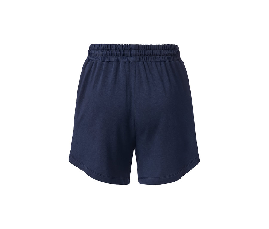 Dunkelblaue Jerseyshorts.