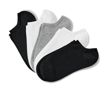 Fünf Paar Sneakersocken in Schwarz, Weiss und Grau.