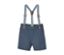 Blaue Kinder-Shorts mit gestreiften Hosenträgern.
