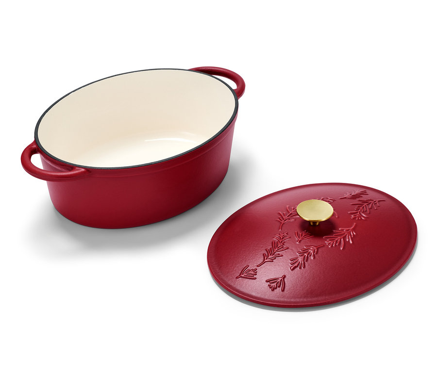 Ovaler Gusseisen-Bräter mit Deckel.