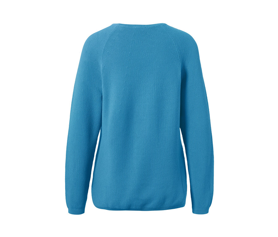 Azurblauer Strickpullover.