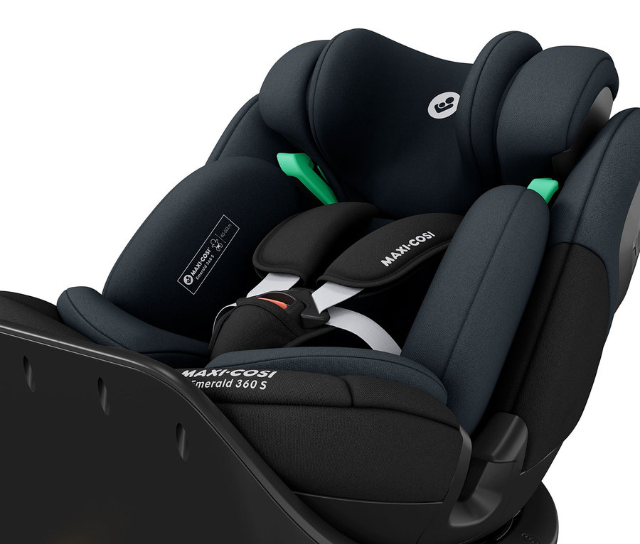 Detailansicht eines schwarzen Maxi-Cosi Kinder-Autositzes »Emerald 360 S«.