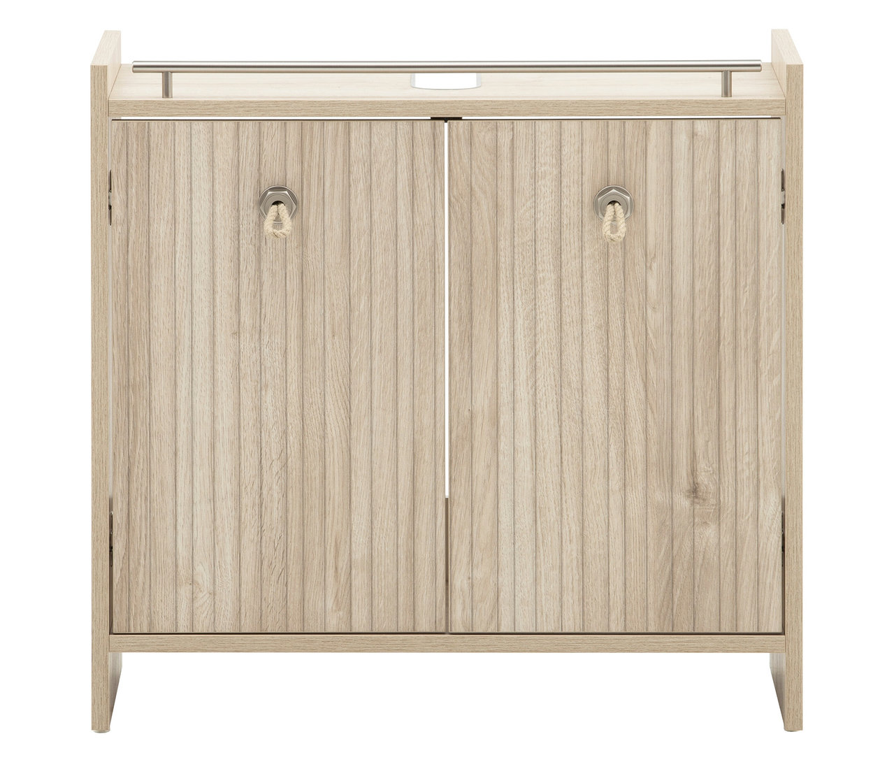 Ein beiger Holzschrank mit zwei Türen und silbernen Knöpfen steht vor einem weißen Hintergrund.