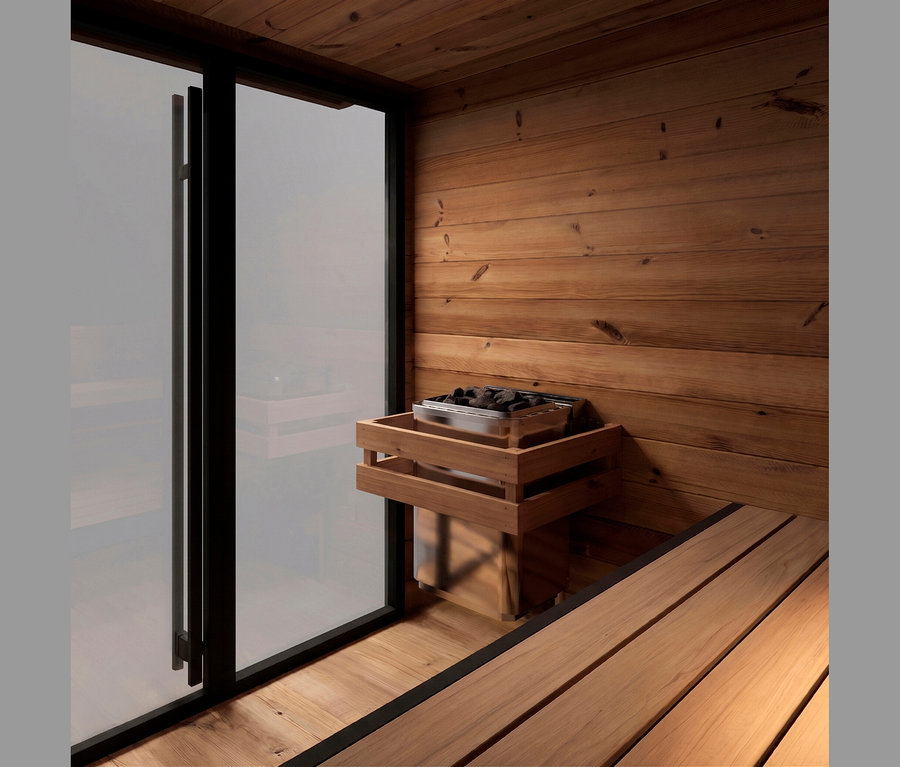 Innenansicht einer modernen Sauna mit hellen Holzwänden und -bänken, einer Glastür mit schwarzem Rahmen links und einem Saunaofen mit Steinen auf einem Holzständer.