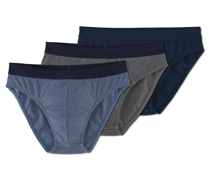 Drei Slips in Blau, Grau und Dunkelblau.
