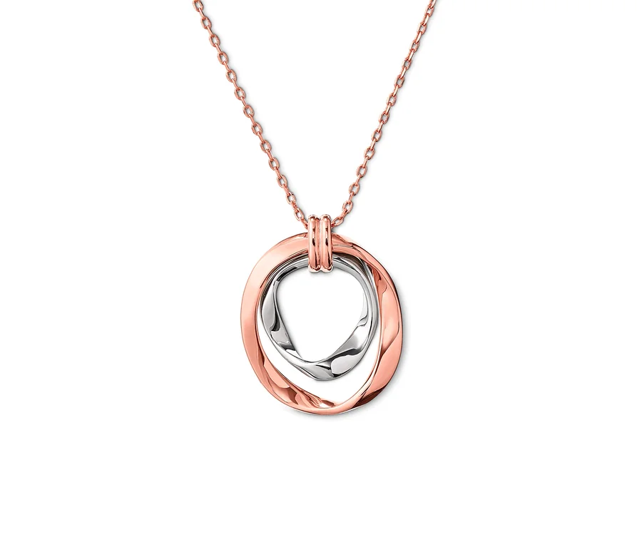 Nahaufnahme einer Kette, bicolor, mit ineinandergreifenden Kreisen in Gold und Silber.