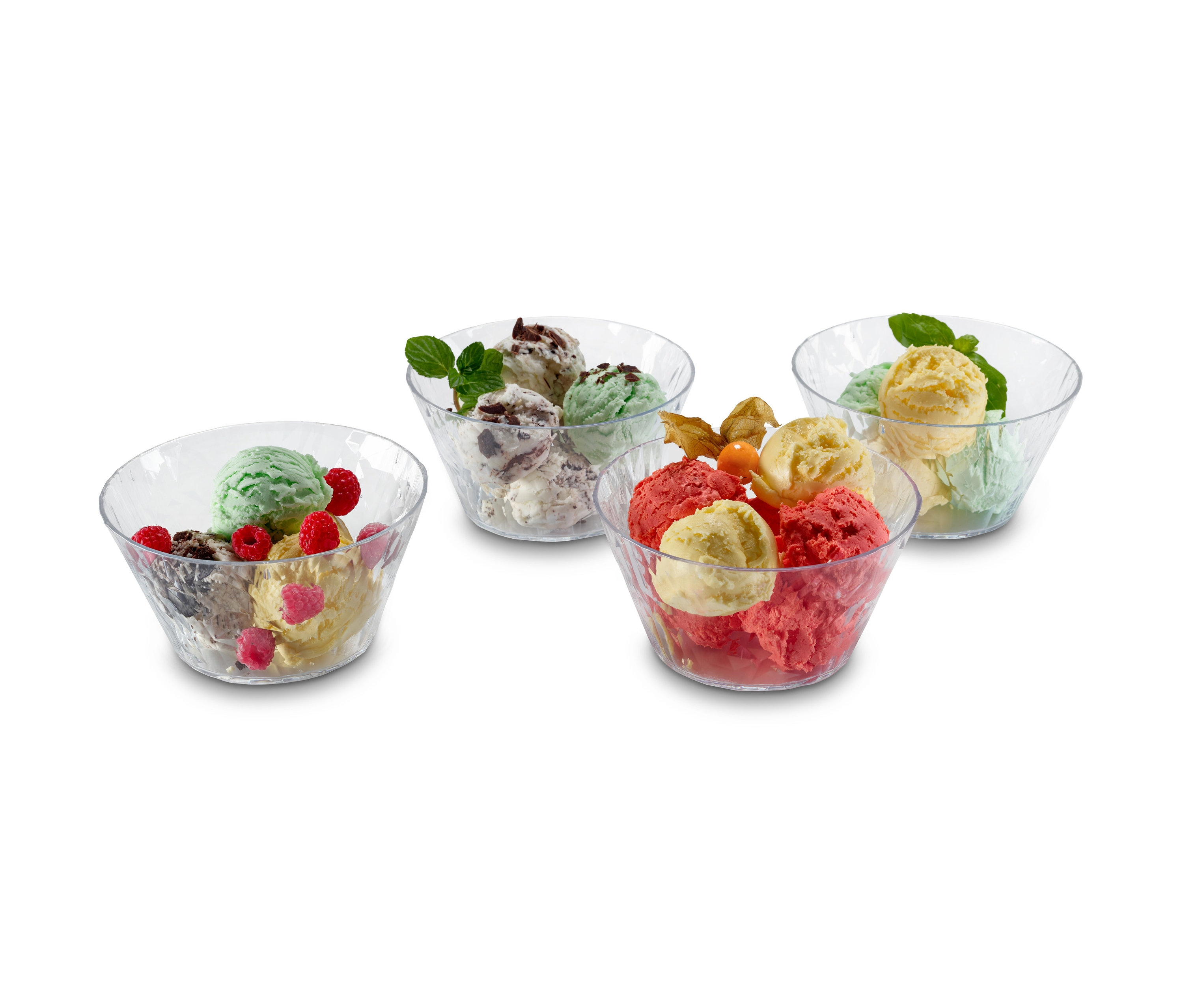 Vier Schalen mit verschiedenen Eissorten und Dekorationen.