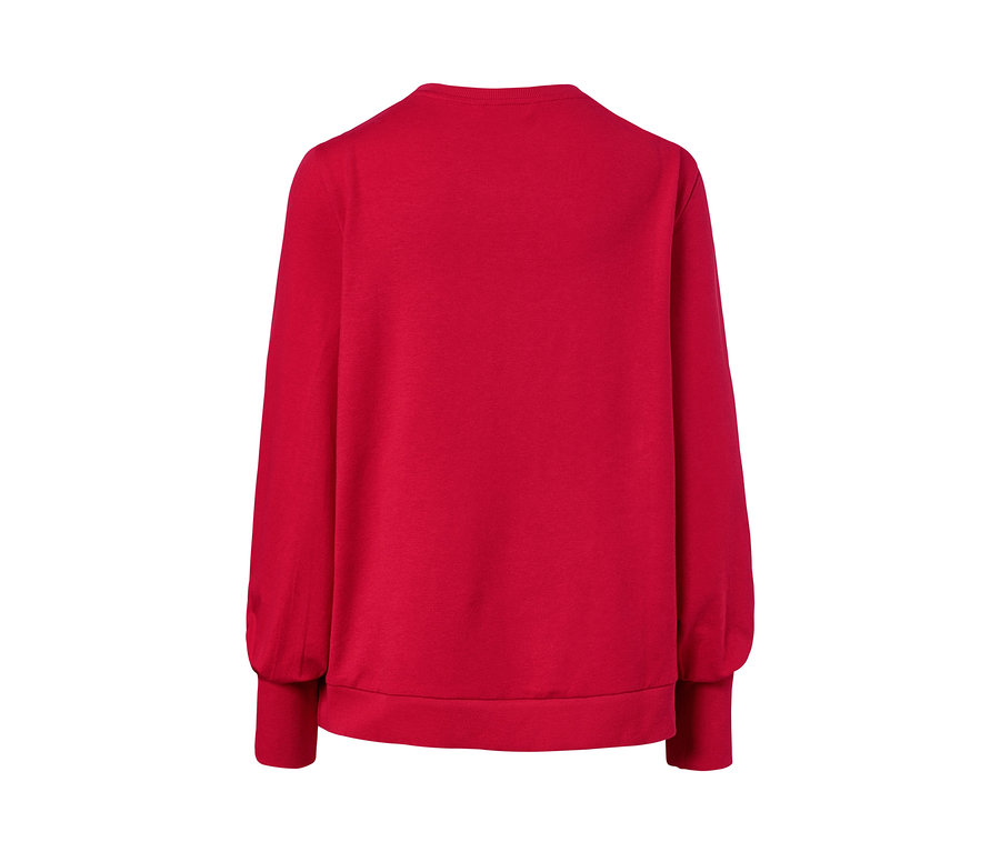 Rückansicht eines roten Loungewear-Sweaters.