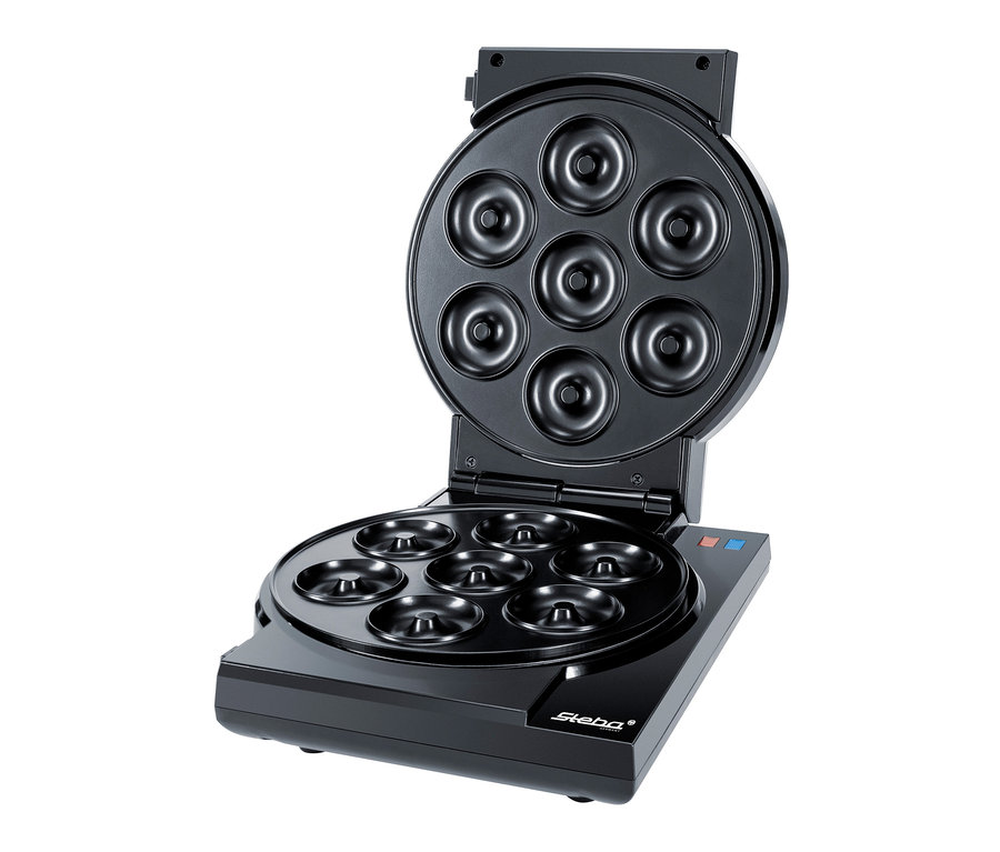 Offener schwarzer Donut-Maker mit Formen für sieben Donuts. Steba Cake-Maker 3-in-1 »CM 3« ist sichtbar.