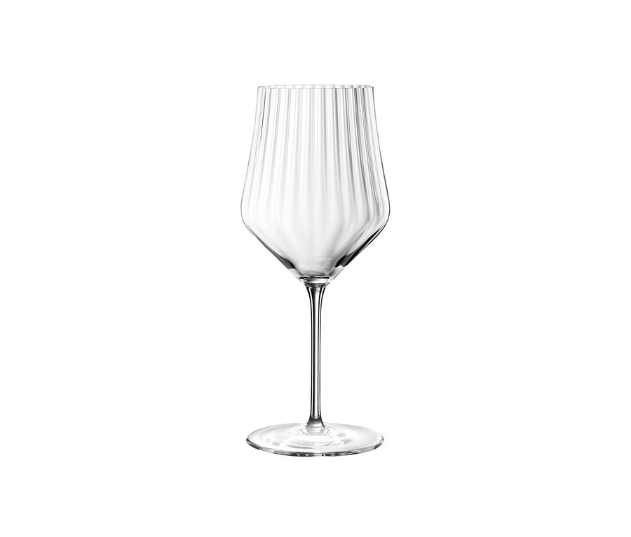 Nahaufnahme eines Nachtmann Aperitivo-Spitzglases aus einem 8er-Set, mit vertikalen Rillen.