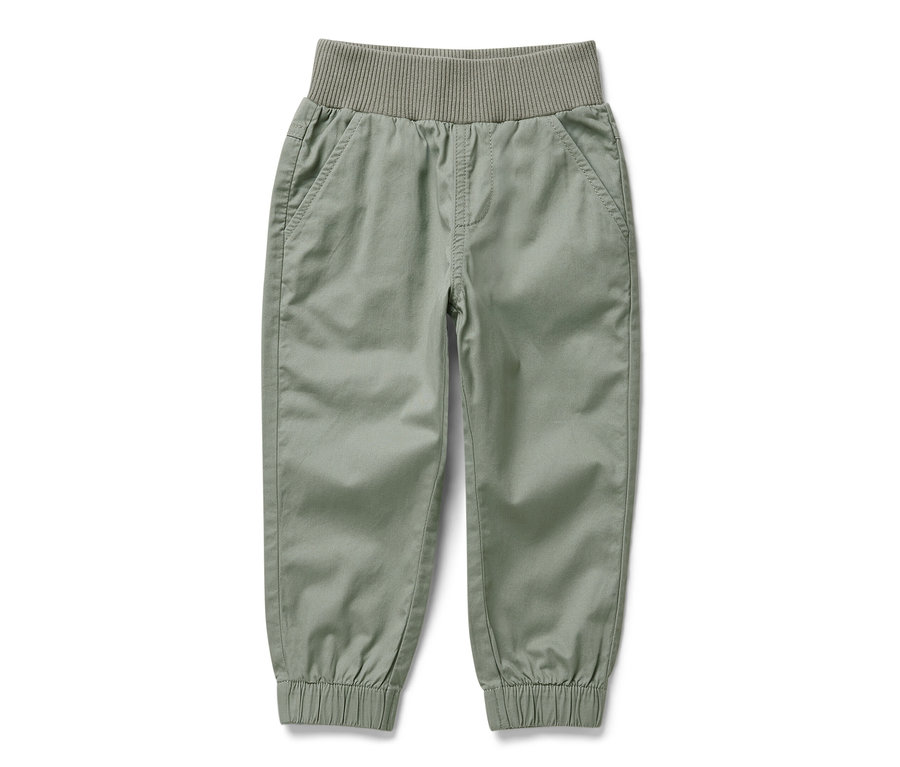 Grüne Kinder-Pull-on-Pants – Fit »Anton« auf weißem Hintergrund.