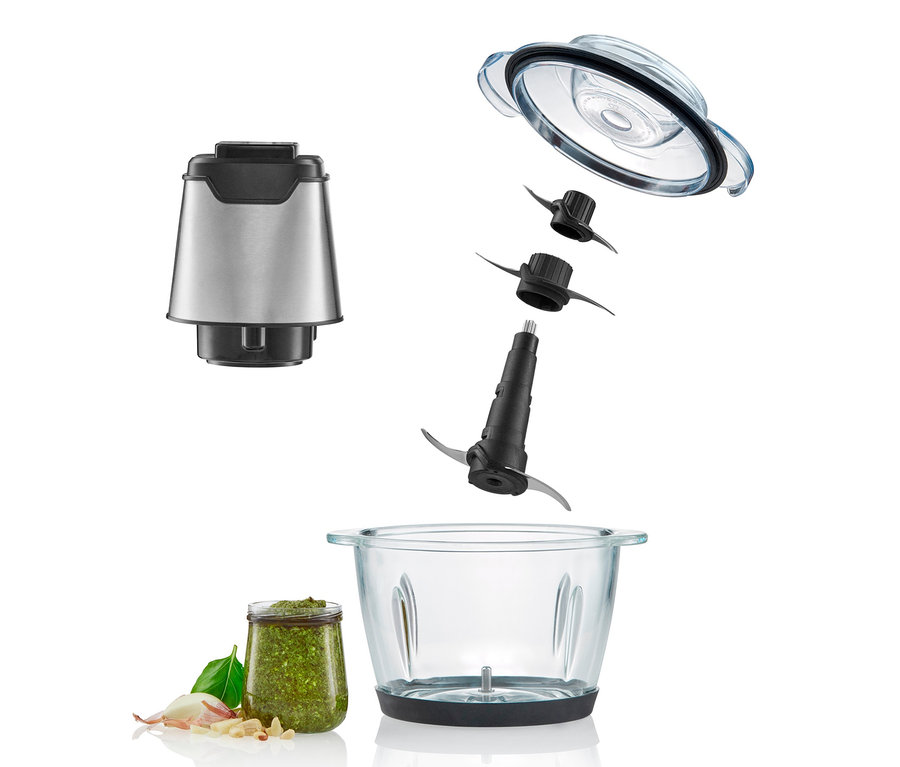 Ein zerlegter Wilfa MC3B-400S Multizerkleinerer mit Pesto, Knoblauch und Basilikum.