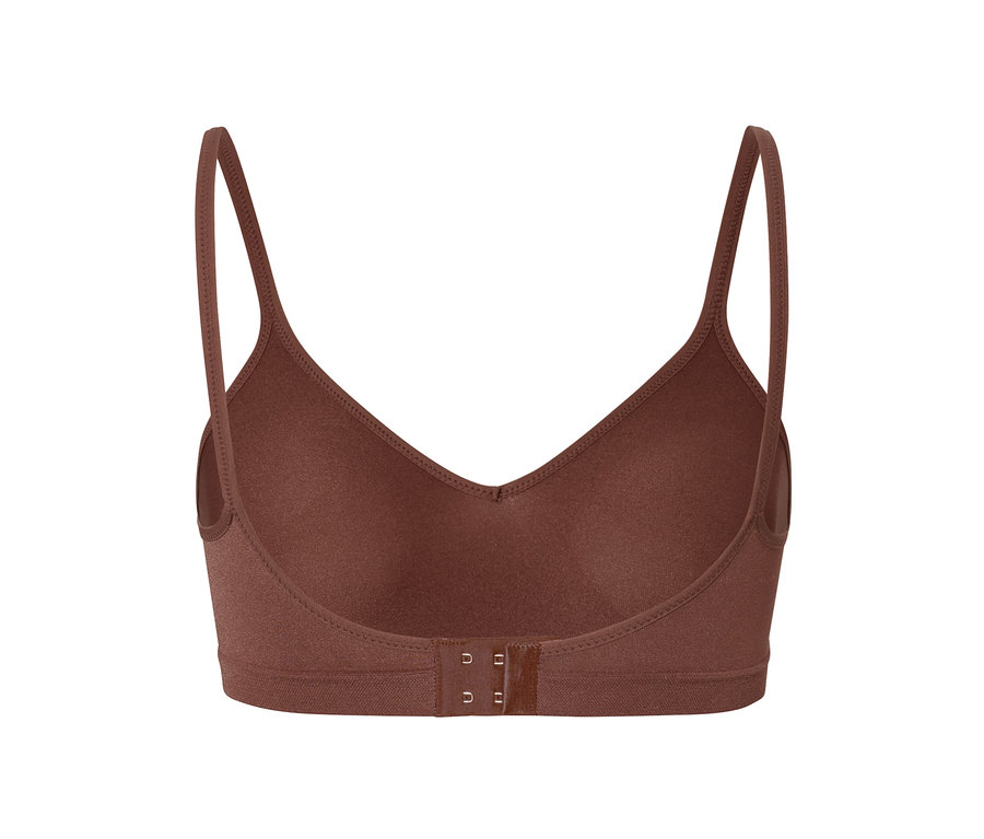 Detailaufnahme eines kastanienbraunen Seamless-Soft-BHs mit Hakenverschluss.