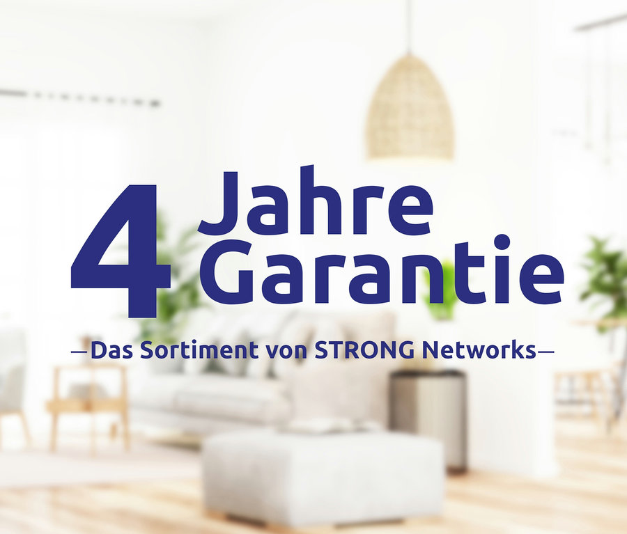 Vier Jahre Garantie auf das Sortiment von Strong Networks. Im Hintergrund ist ein Strong Wi-Fi 6 Repeater »AX 1800« zu sehen.