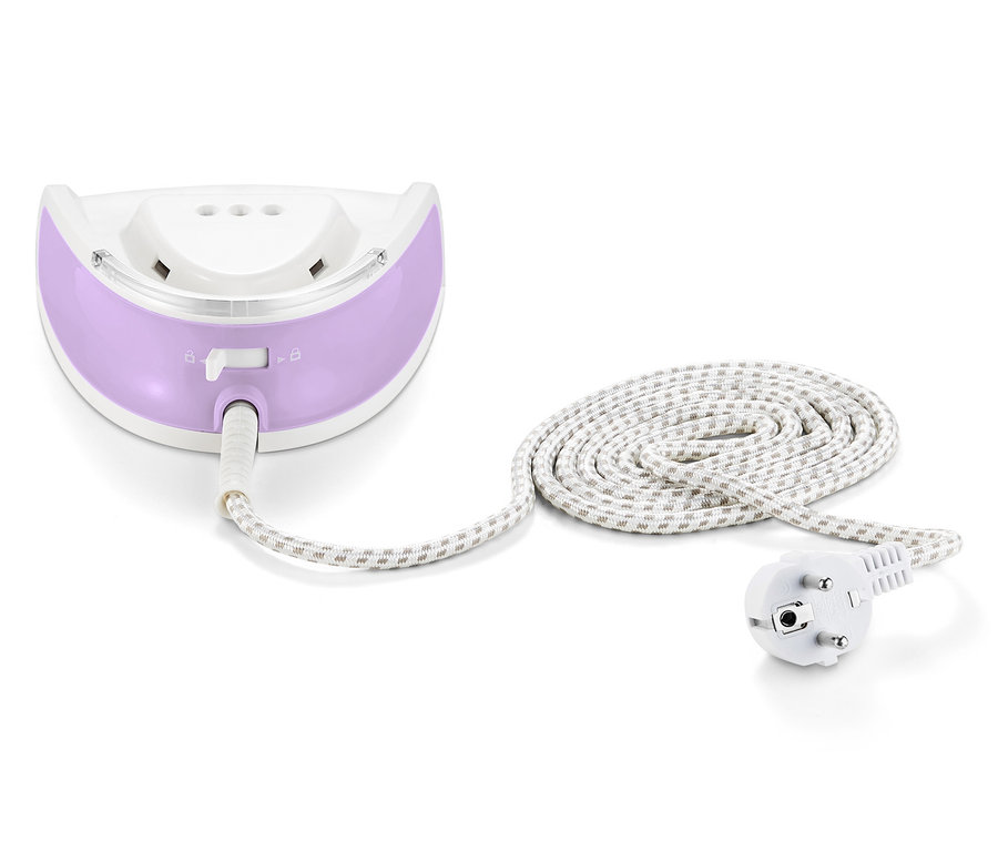 Detailaufnahme eines kabellosen Dampfbügeleisens mit weiss-lila Basis und spiralförmig aufgerolltem Kabel.