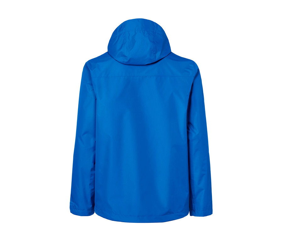 Blaue Regenjacke mit Kapuze von hinten.