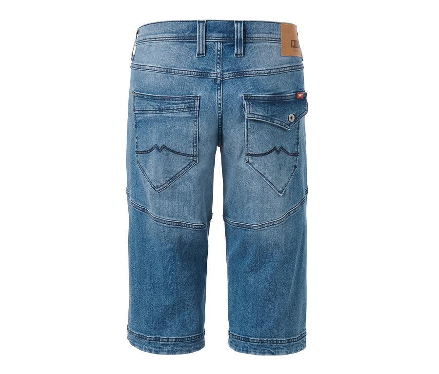 Detailansicht der Rückseite von Jeans-Bermuda-Shorts von »Mustang«.