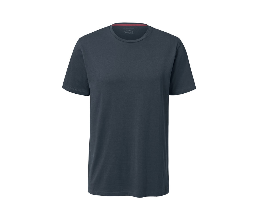 Dunkelblauer Shorty-Pyjama.