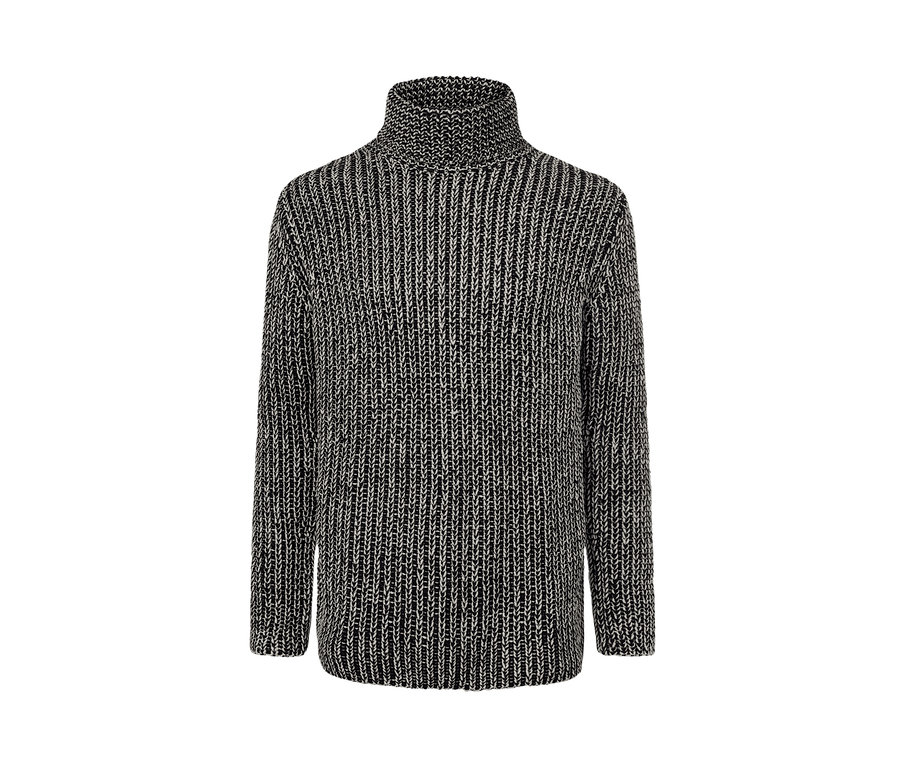 Grobstrickpullover mit Rollkragen.